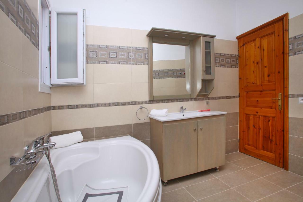 Villa Kamara House Città di Skopelos Esterno foto